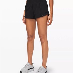 Lululemon Hotty Hot Low-Rise Shorts